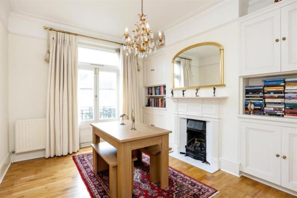 Large 3 Bed Flat In Central Wimbledon London Luaran gambar