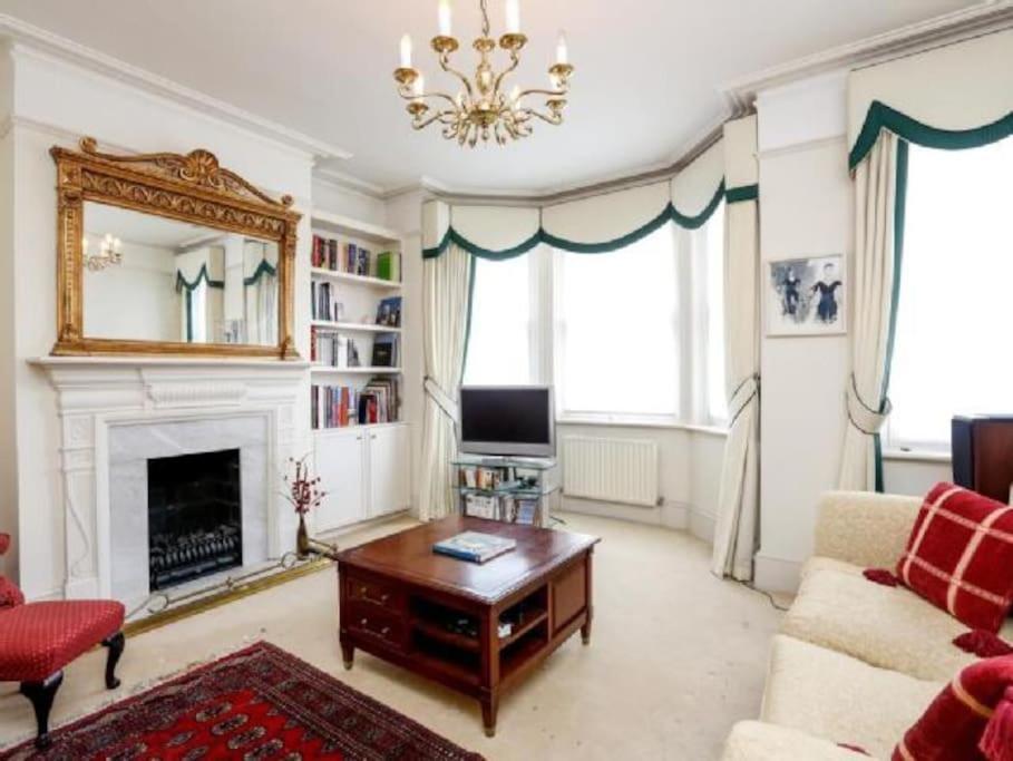 Large 3 Bed Flat In Central Wimbledon London Luaran gambar