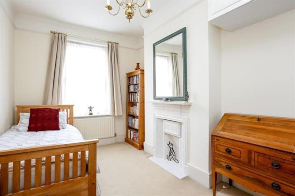 Large 3 Bed Flat In Central Wimbledon London Luaran gambar